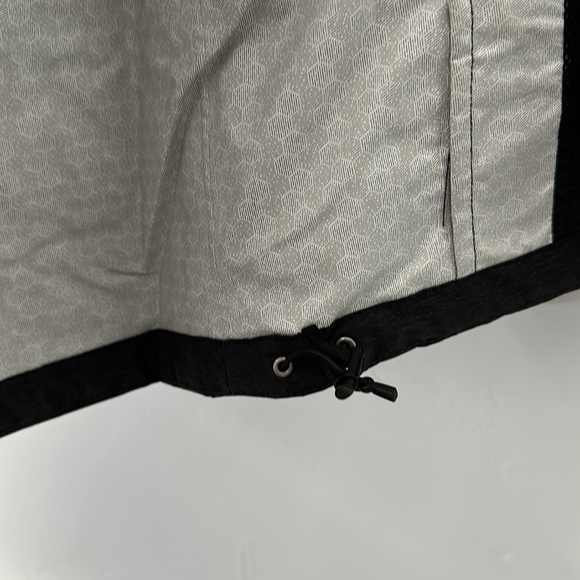 North Face Rain Jacket - Picture 16 of 16